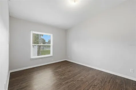 338 1st Avenue N Lake Wales FL 33859