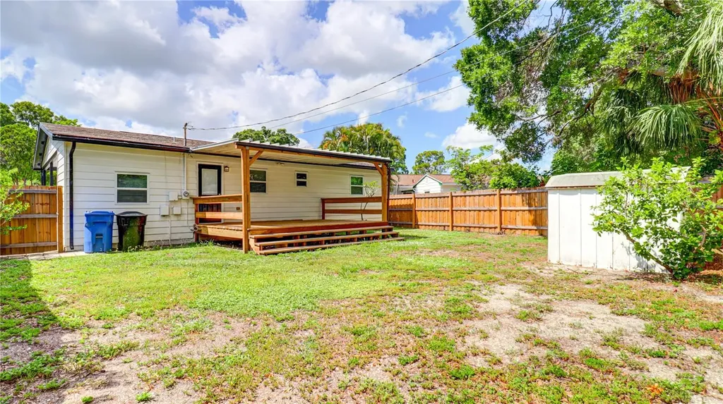 8110 Diagonal Road N St Petersburg FL 33702