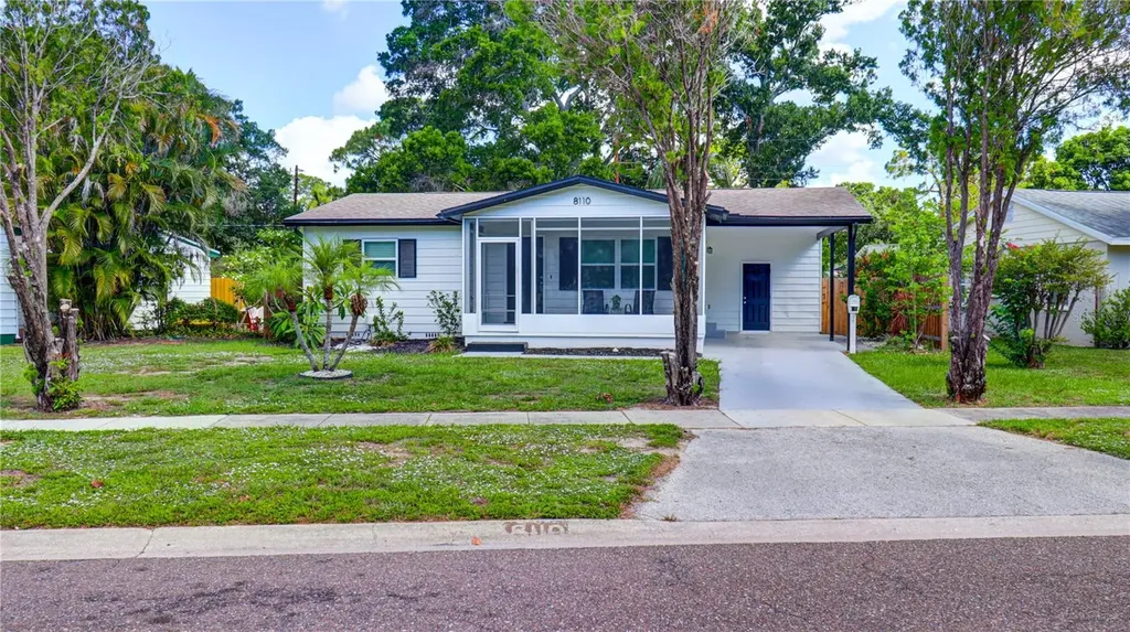 8110 Diagonal Road N St Petersburg FL 33702