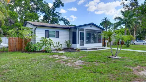 8110 Diagonal Road N St Petersburg FL 33702