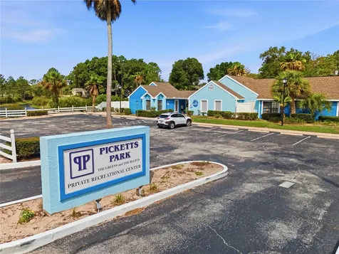 8160 Sturbridge Court Weeki Wachee FL 34613