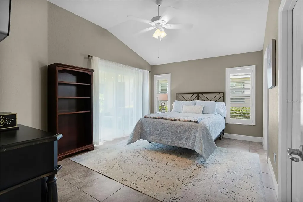 5075 Neptune Circle Oxford FL 34484