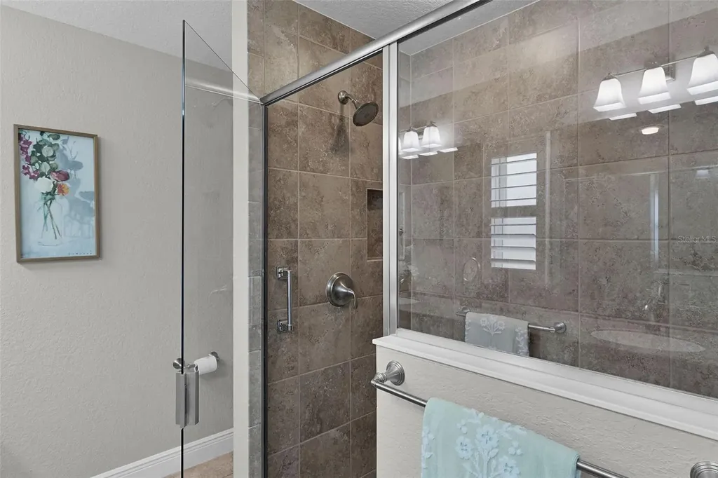 5075 Neptune Circle Oxford FL 34484
