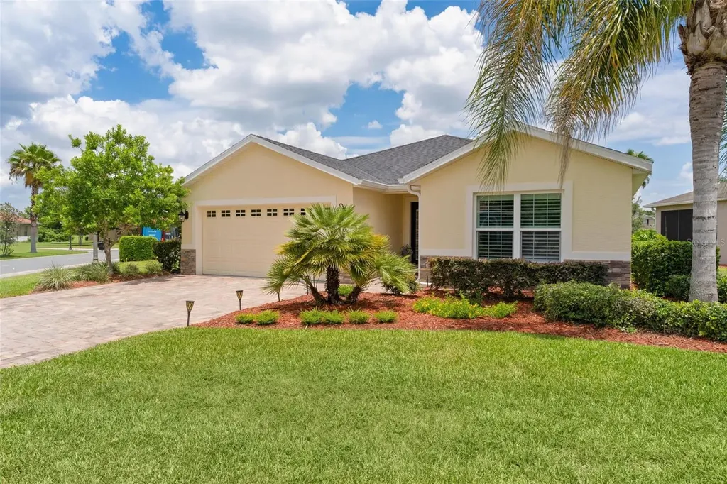 5075 Neptune Circle Oxford FL 34484