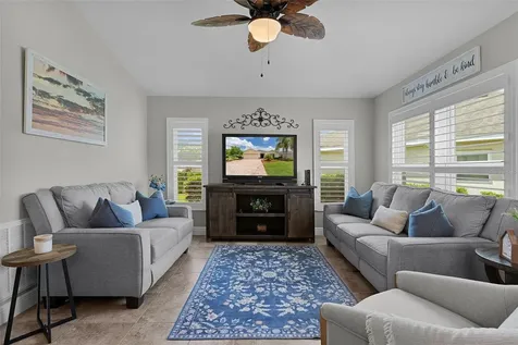 5075 Neptune Circle Oxford FL 34484