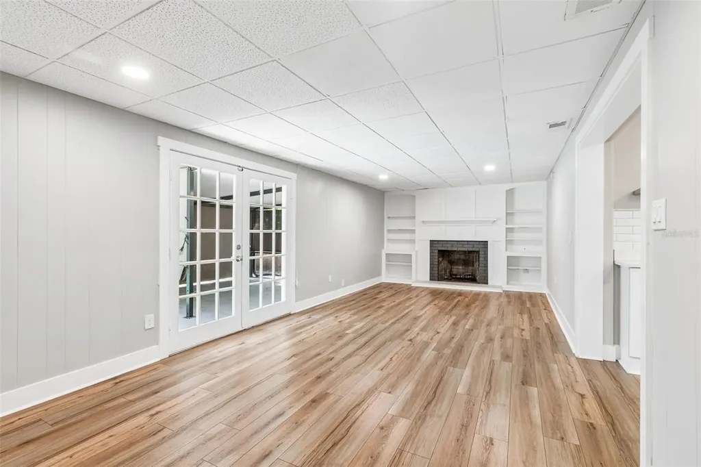 1555 Magnolia Drive Clearwater FL 33756