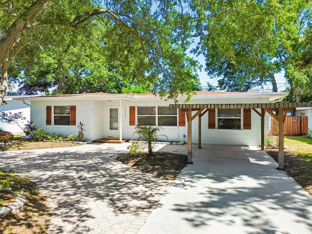 1555 Magnolia Drive Clearwater FL 33756