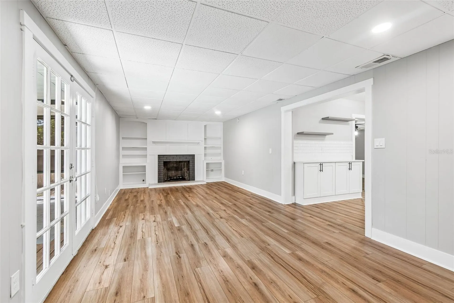 1555 Magnolia Drive Clearwater FL 33756