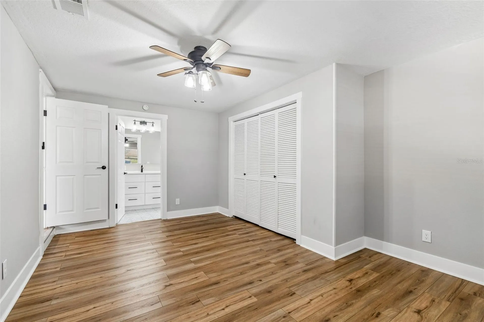 1555 Magnolia Drive Clearwater FL 33756