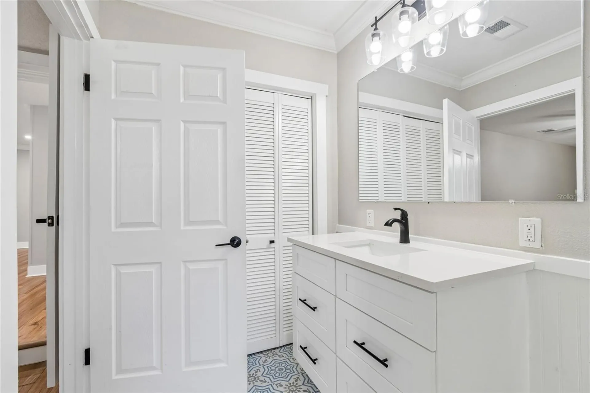 1555 Magnolia Drive Clearwater FL 33756