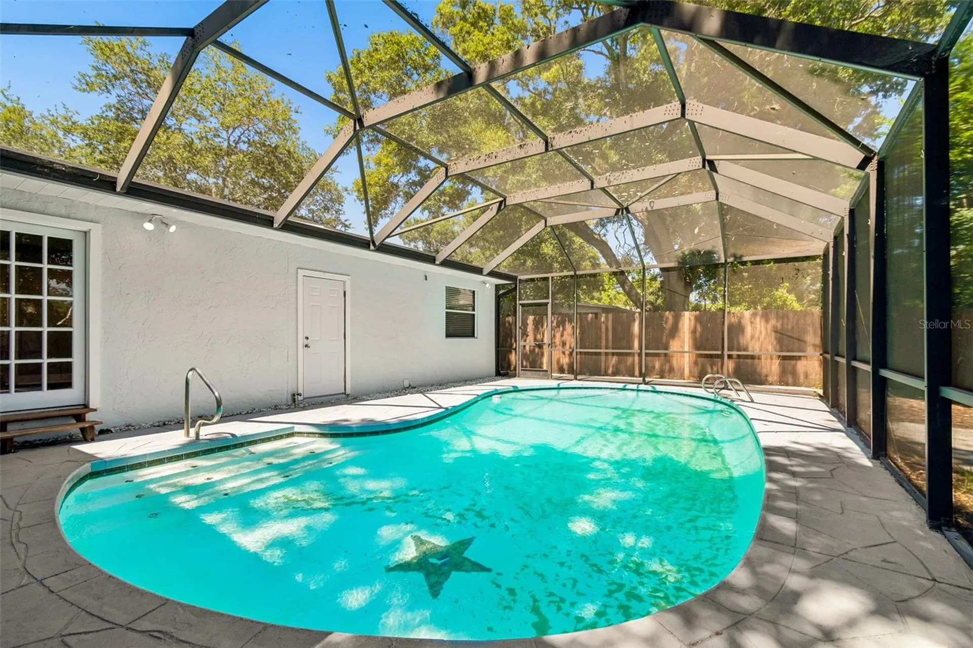 1555 Magnolia Drive Clearwater FL 33756