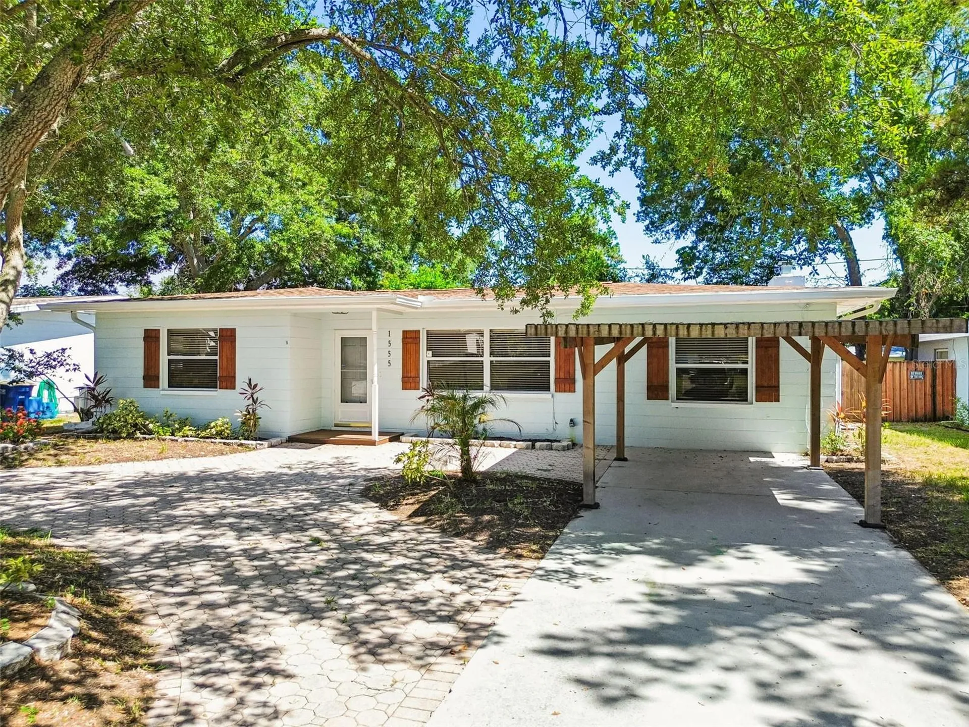 1555 Magnolia Drive Clearwater FL 33756