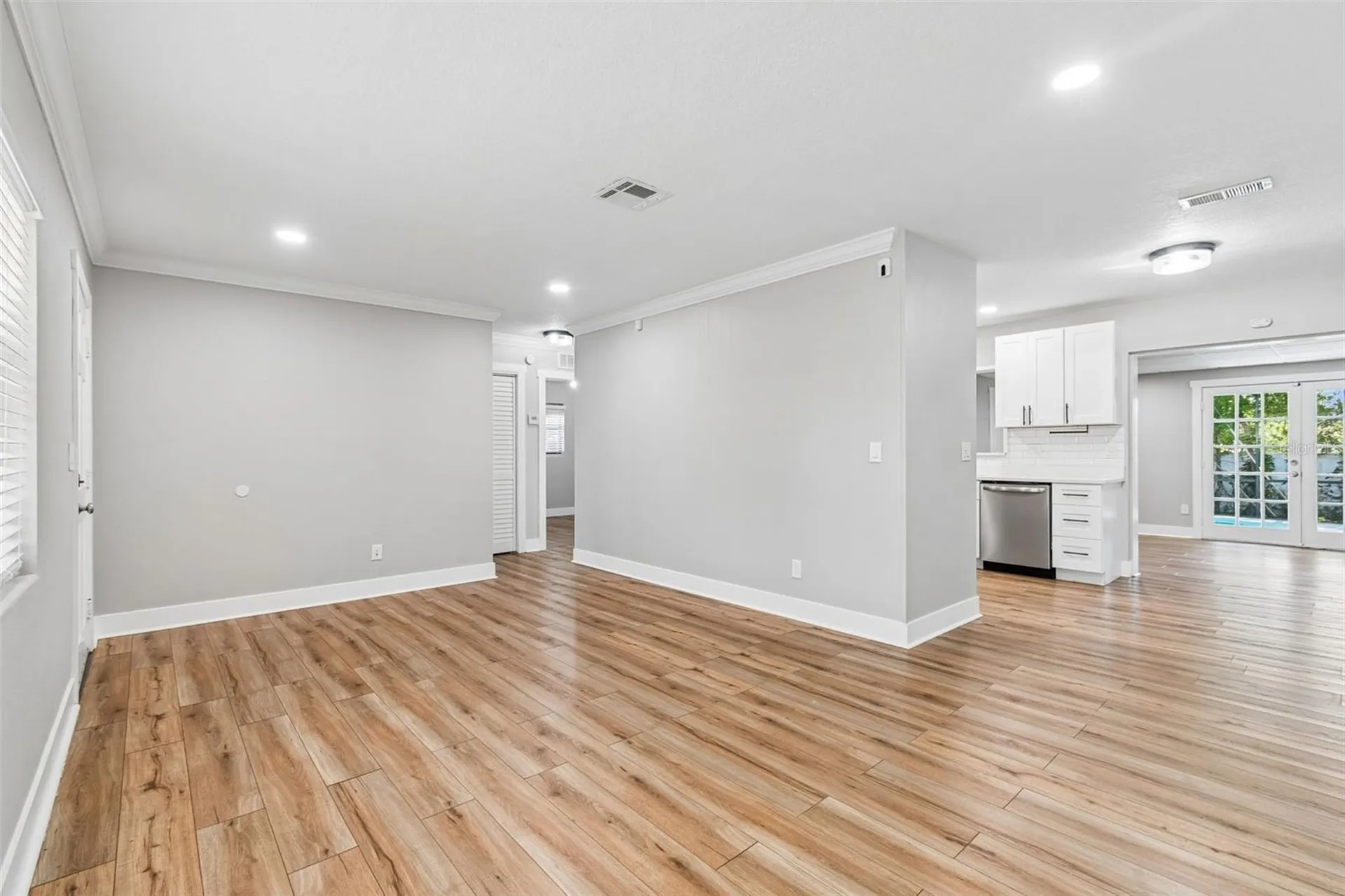 1555 Magnolia Drive Clearwater FL 33756
