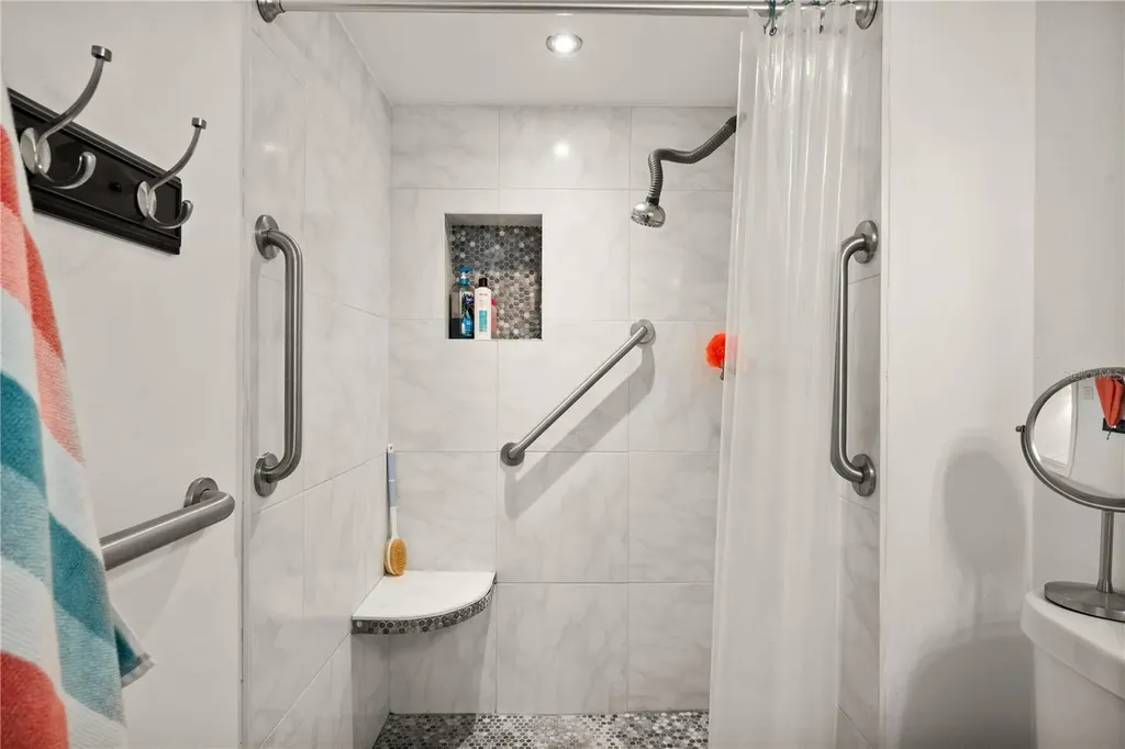 2586 Forest Run Court Clearwater FL 33761