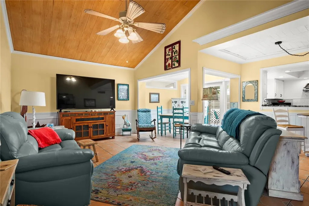 2586 Forest Run Court Clearwater FL 33761