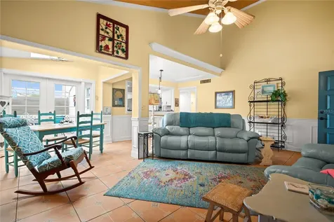 2586 Forest Run Court Clearwater FL 33761