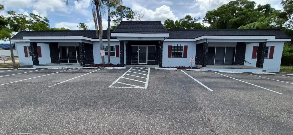 7789 131st Street N Seminole FL 33776