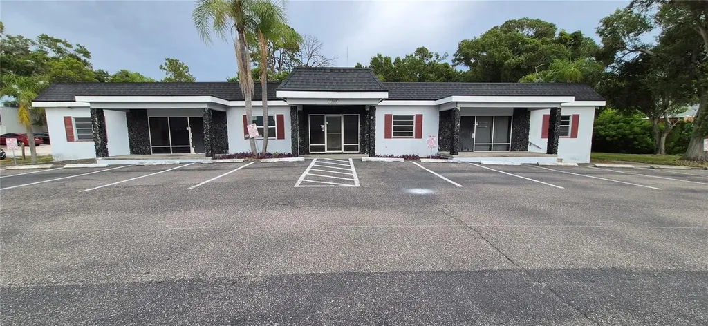 7789 131st Street N Seminole FL 33776