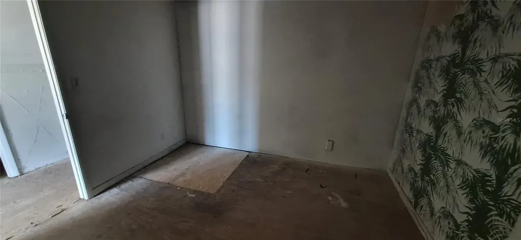 7789 131st Street N Seminole FL 33776