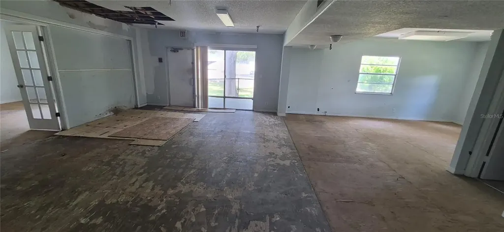 7789 131st Street N Seminole FL 33776