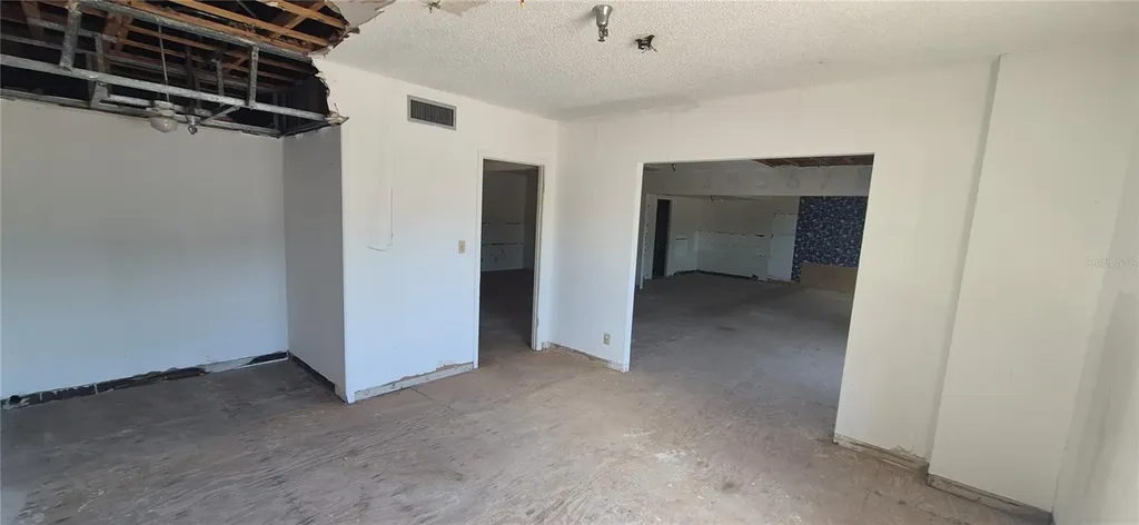 7789 131st Street N Seminole FL 33776