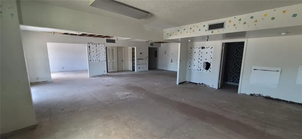 7789 131st Street N Seminole FL 33776