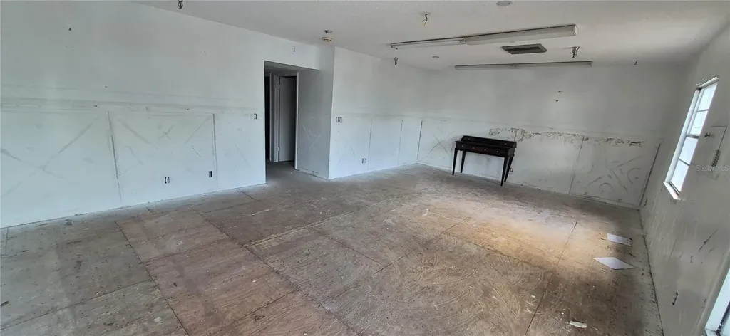 7789 131st Street N Seminole FL 33776