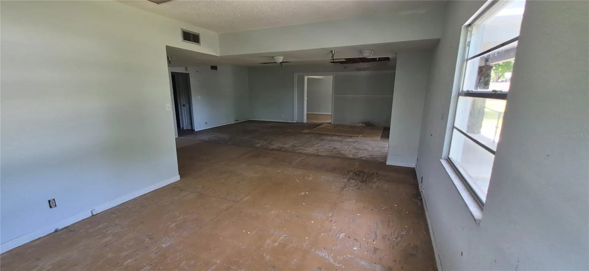 7789 131st Street N Seminole FL 33776