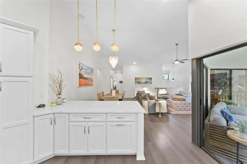 1714 Starling Drive Sarasota FL 34231