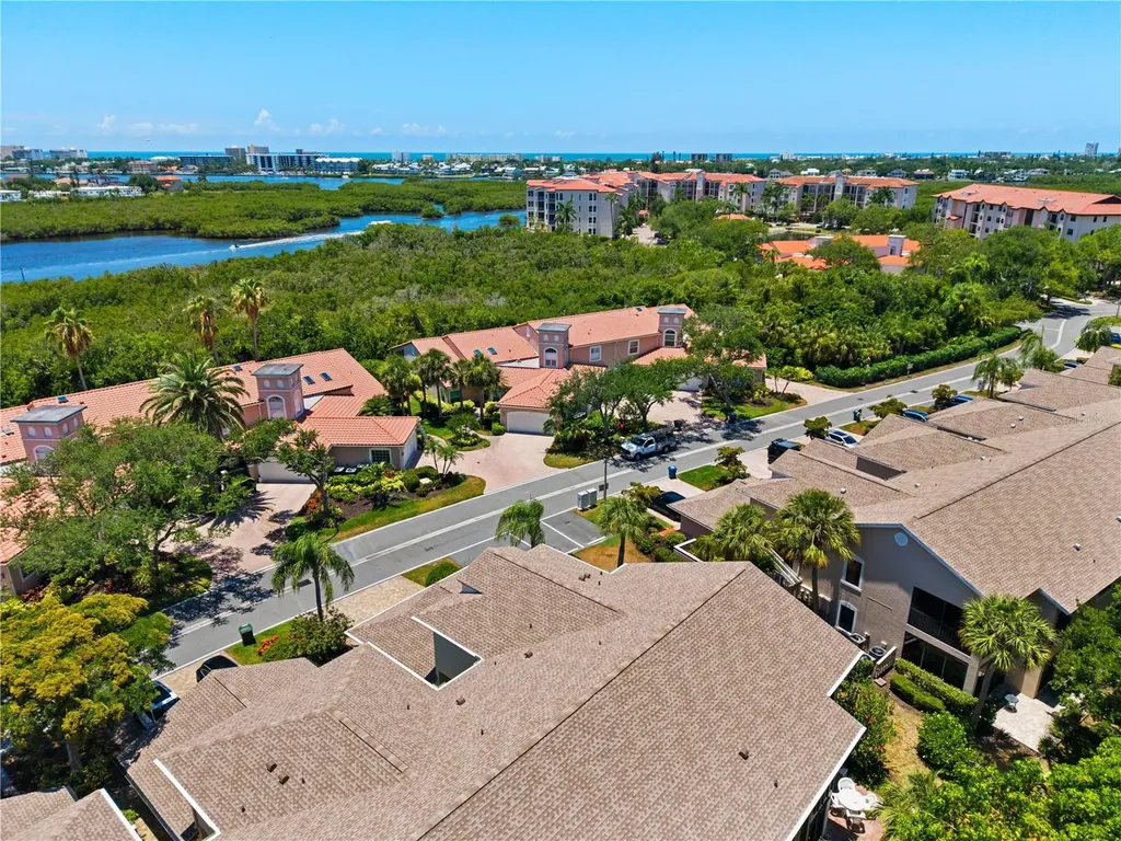 1714 Starling Drive Sarasota FL 34231