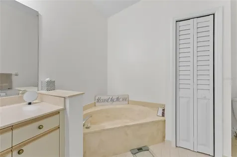 1714 Starling Drive Sarasota FL 34231