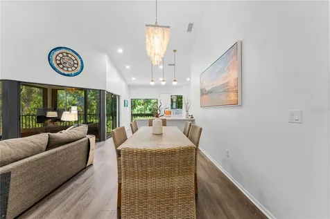 1714 Starling Drive Sarasota FL 34231