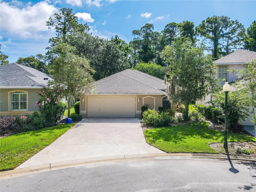 44 Crosstie Court Palm Coast FL 32137