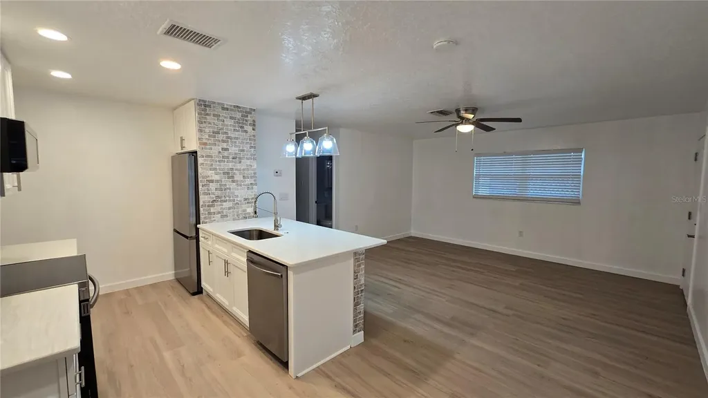 640 N Orange Avenue Orange City FL 32763