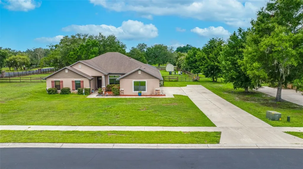 14311 Hill Country Lane Dade City FL 33525