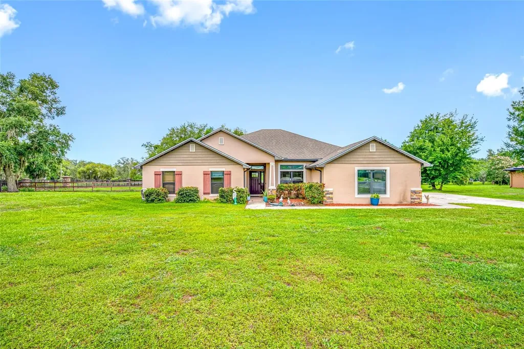14311 Hill Country Lane Dade City FL 33525