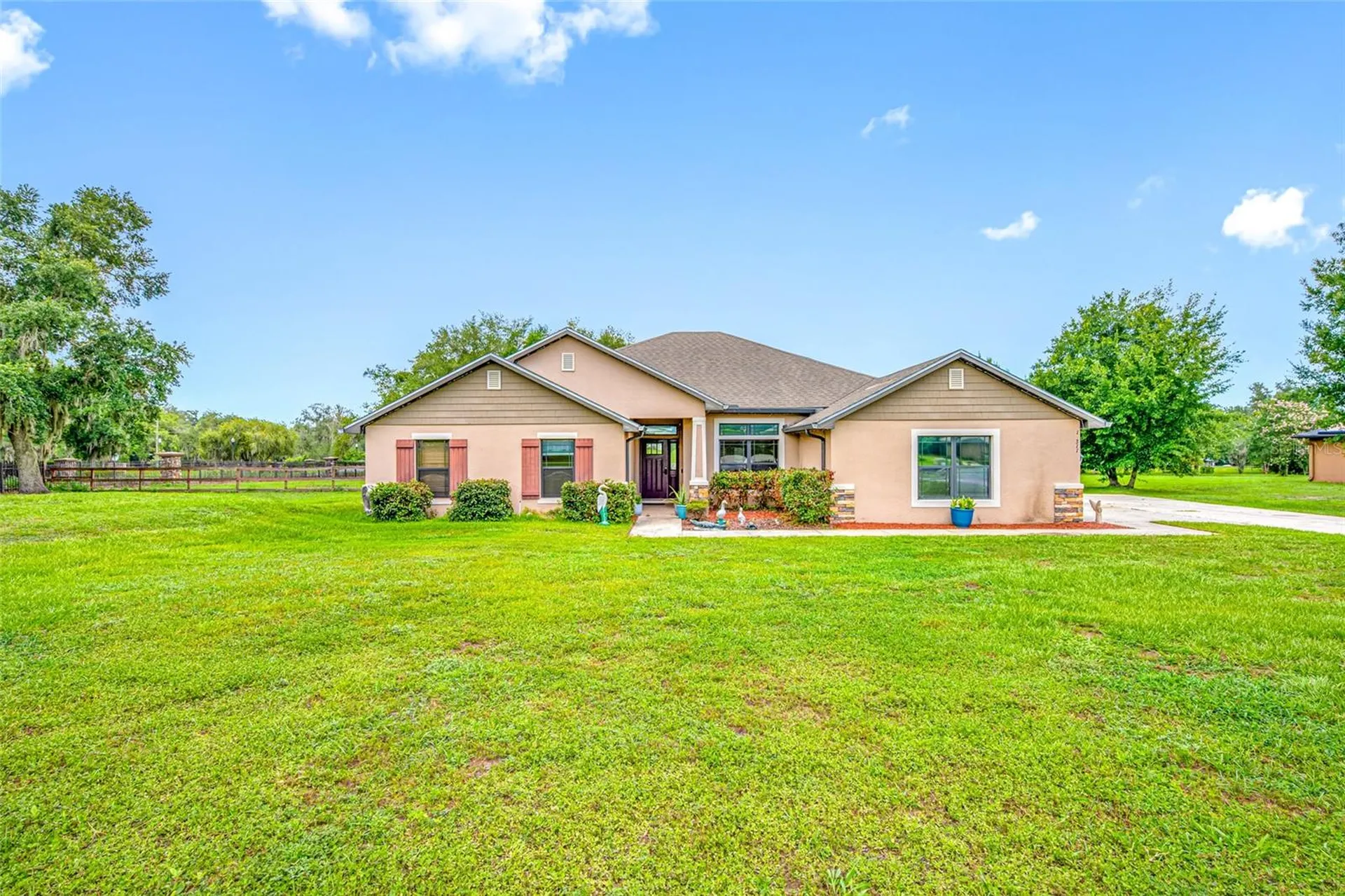 14311 Hill Country Lane Dade City FL 33525