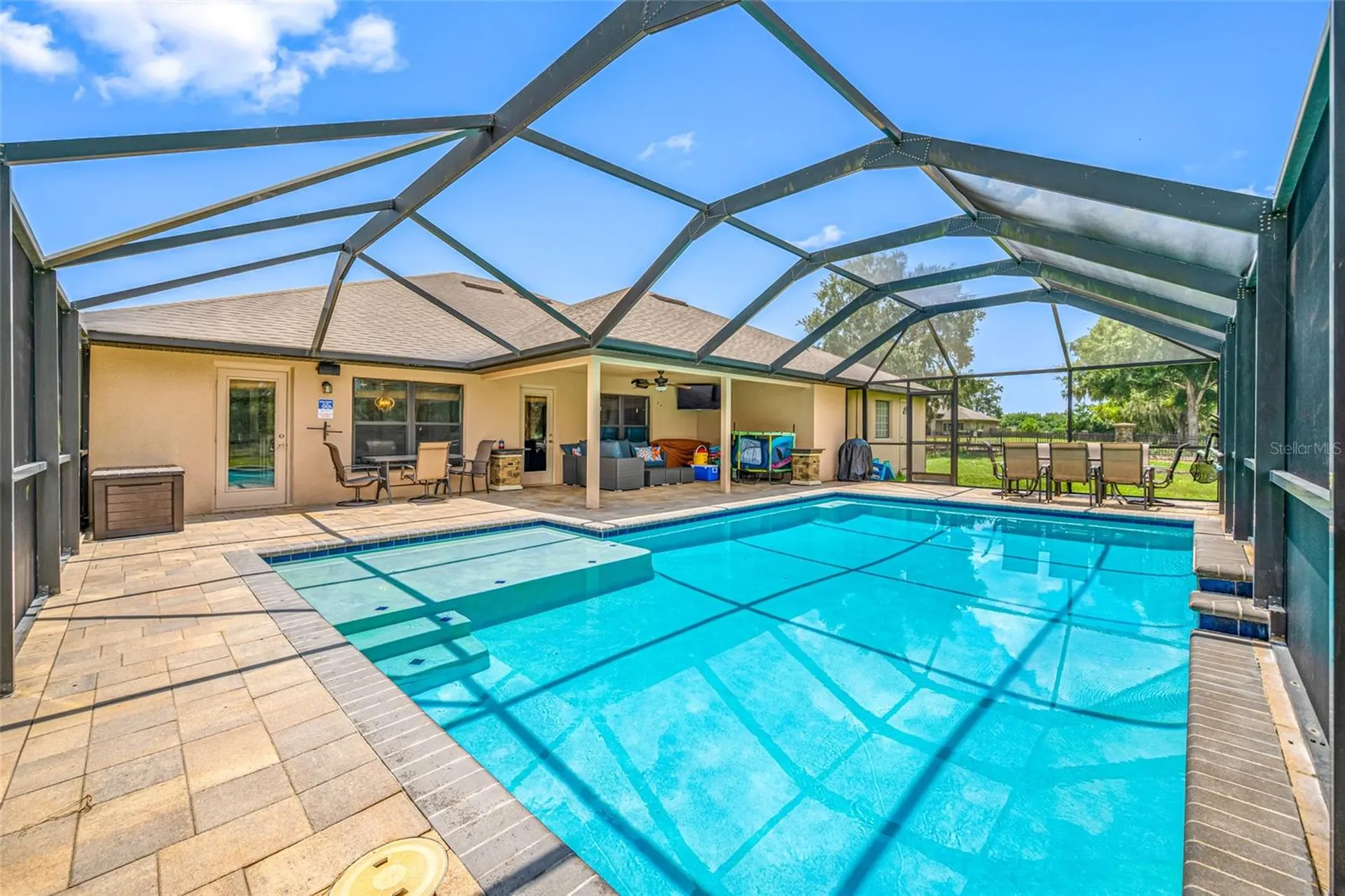 14311 Hill Country Lane Dade City FL 33525