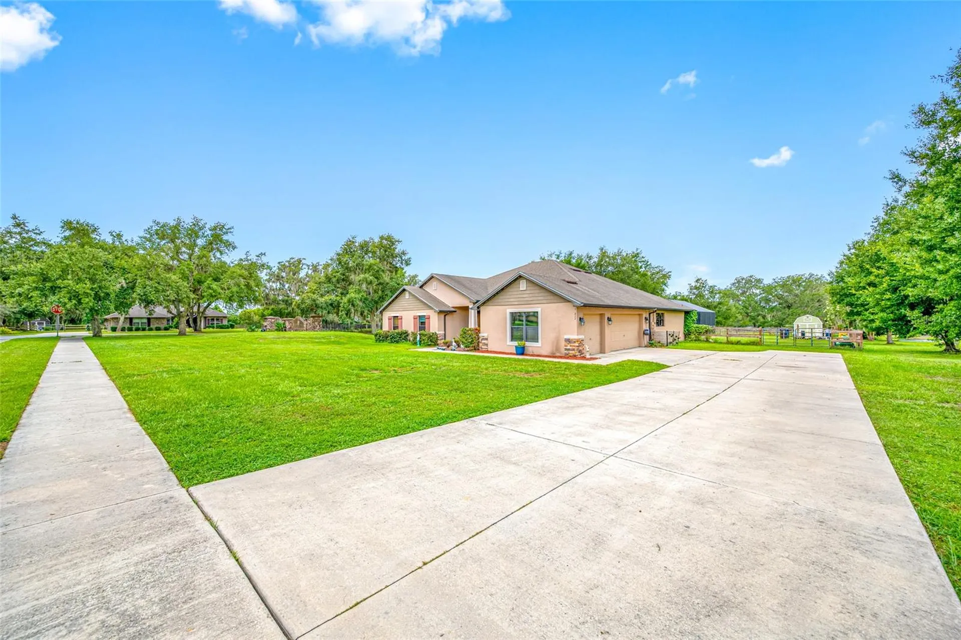 14311 Hill Country Lane Dade City FL 33525