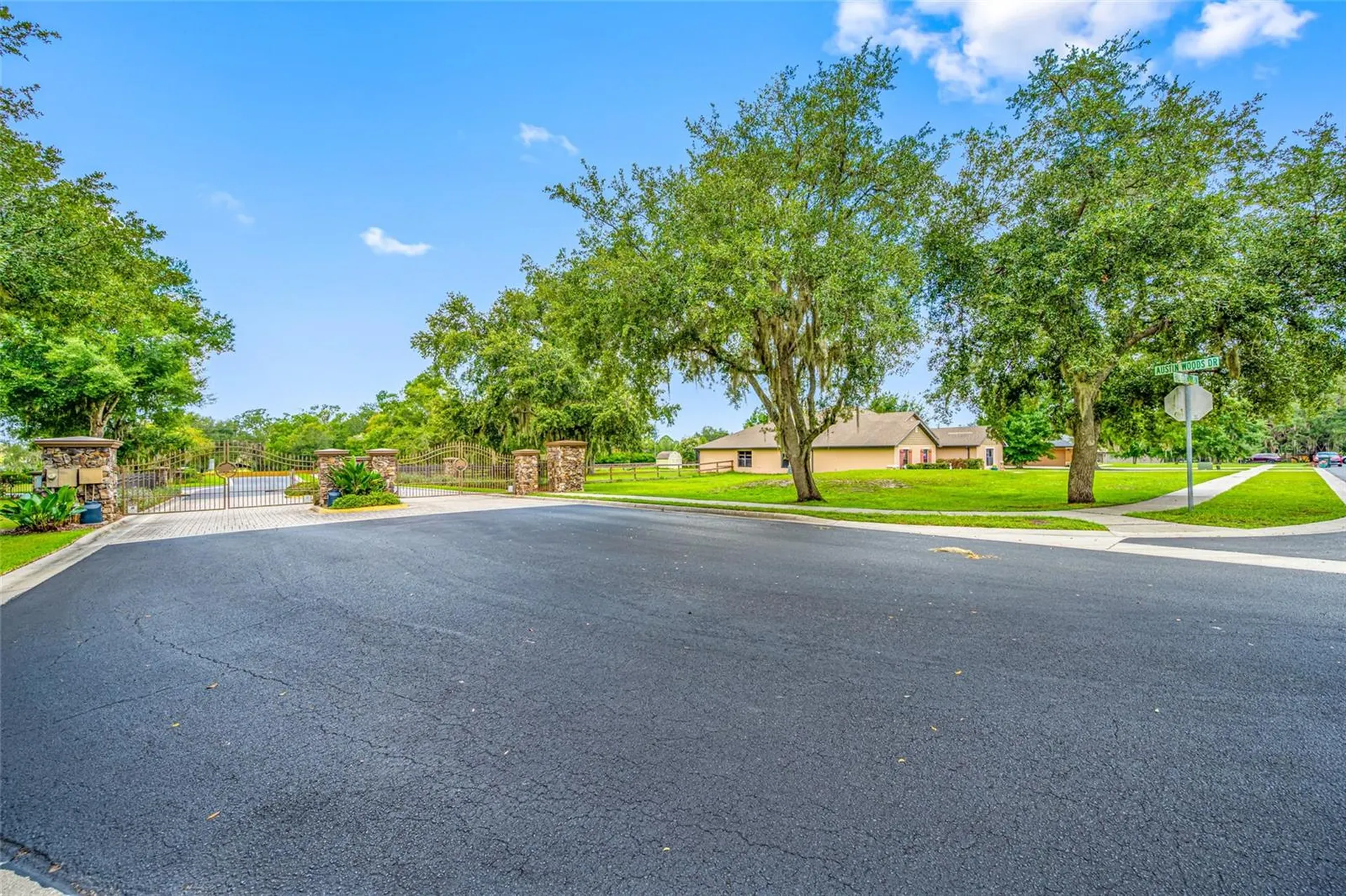 14311 Hill Country Lane Dade City FL 33525