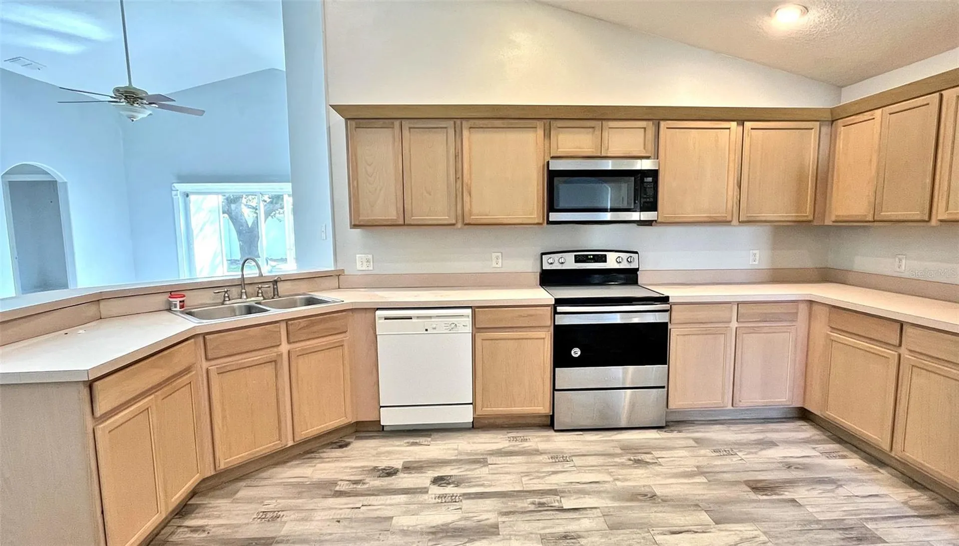 337 Silver Palms Circle Davenport FL 33837