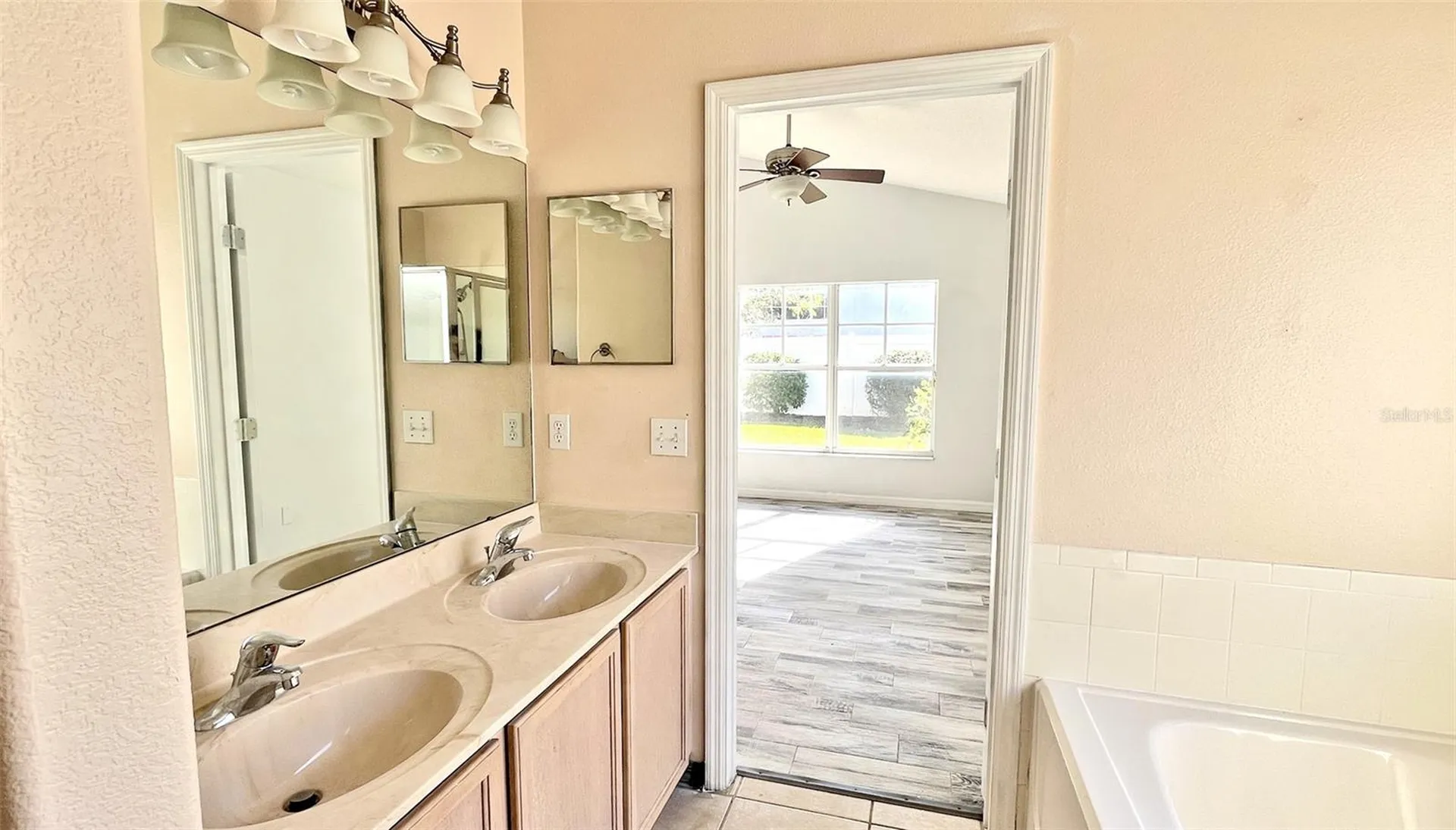 337 Silver Palms Circle Davenport FL 33837