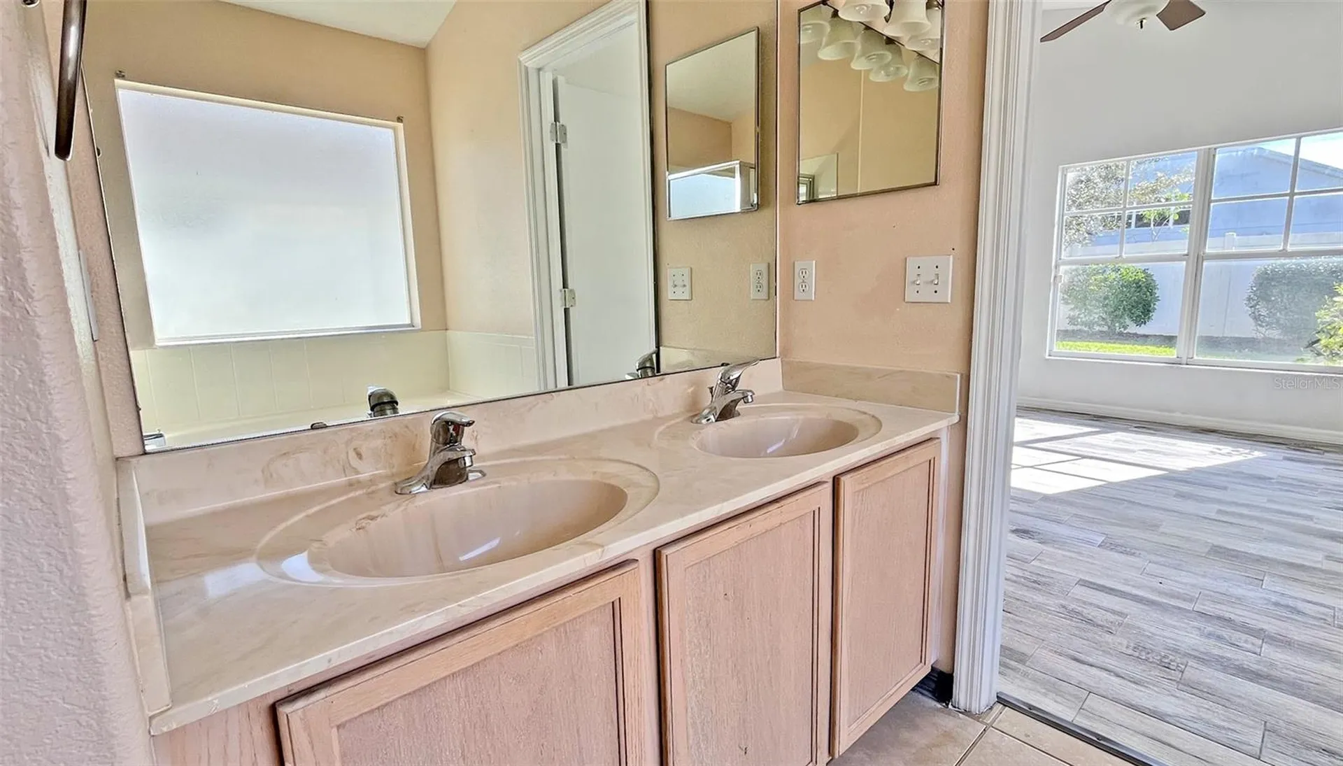 337 Silver Palms Circle Davenport FL 33837