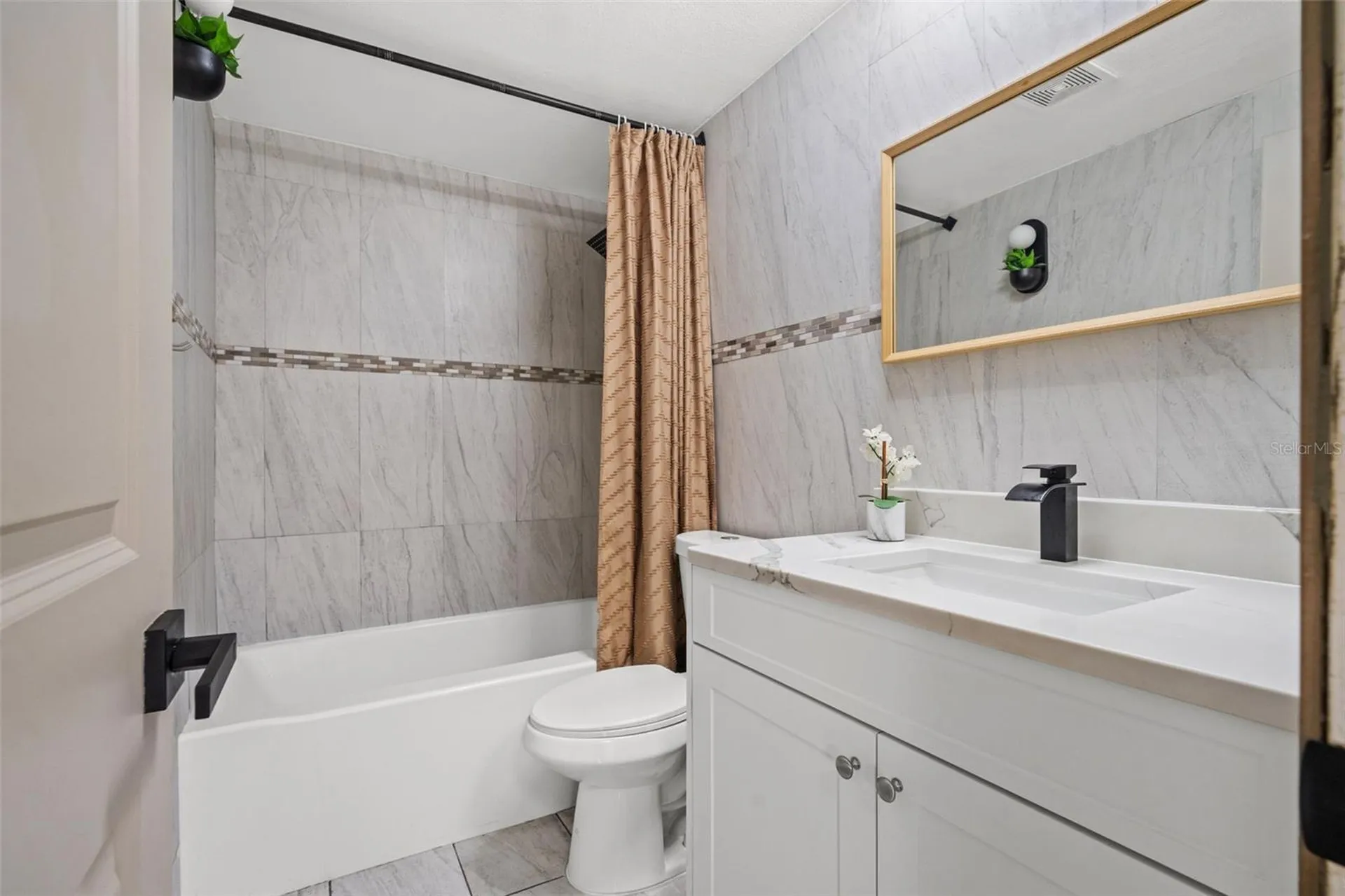 1414 Russel Lane Holiday FL 34691