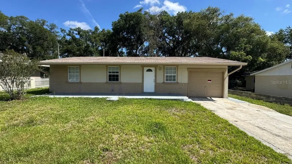 37321 Safari Drive Dade City FL 33523
