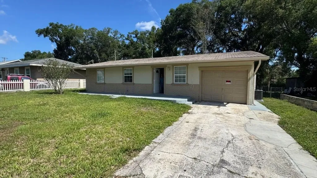37321 Safari Drive Dade City FL 33523