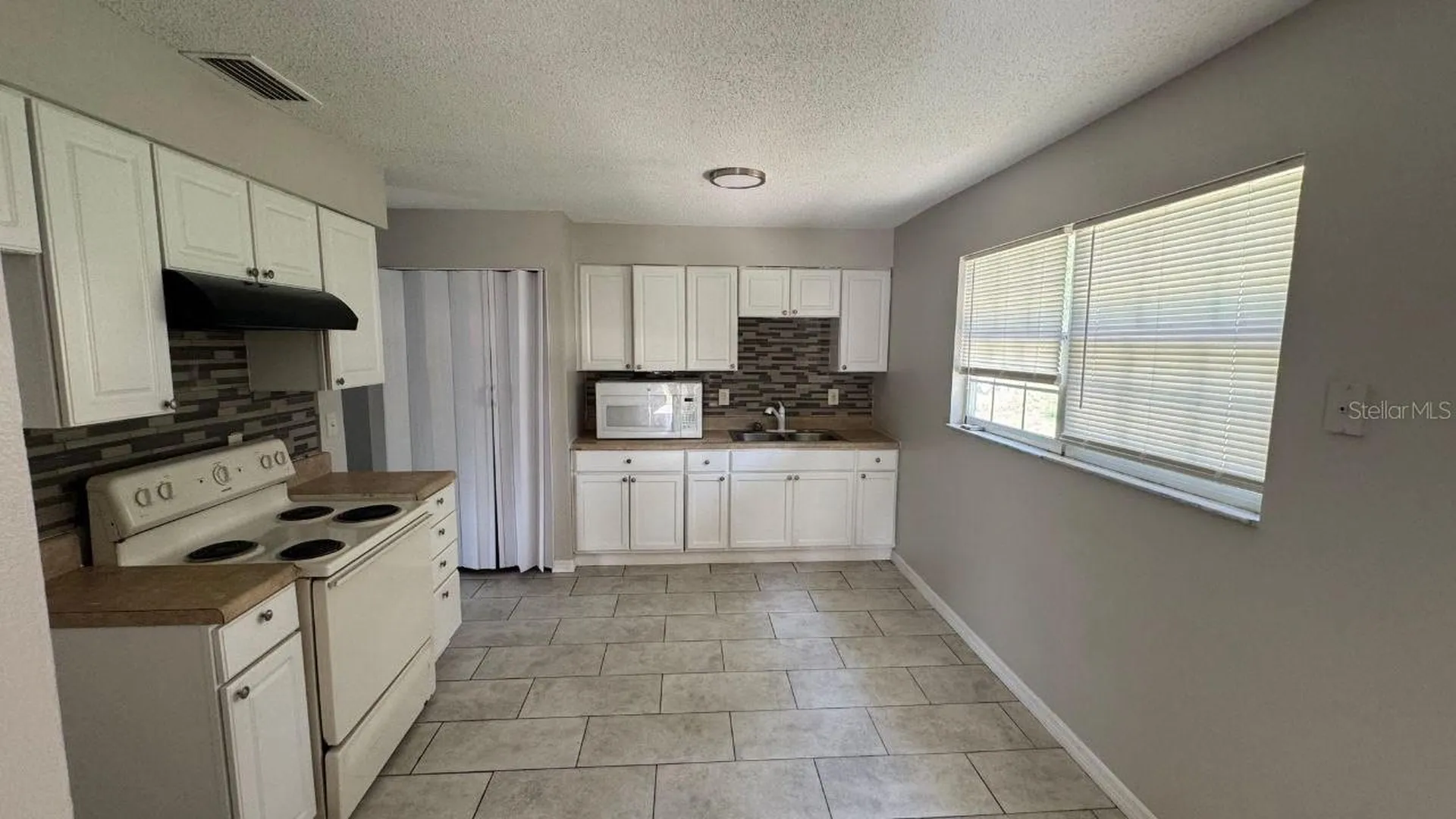 37321 Safari Drive Dade City FL 33523