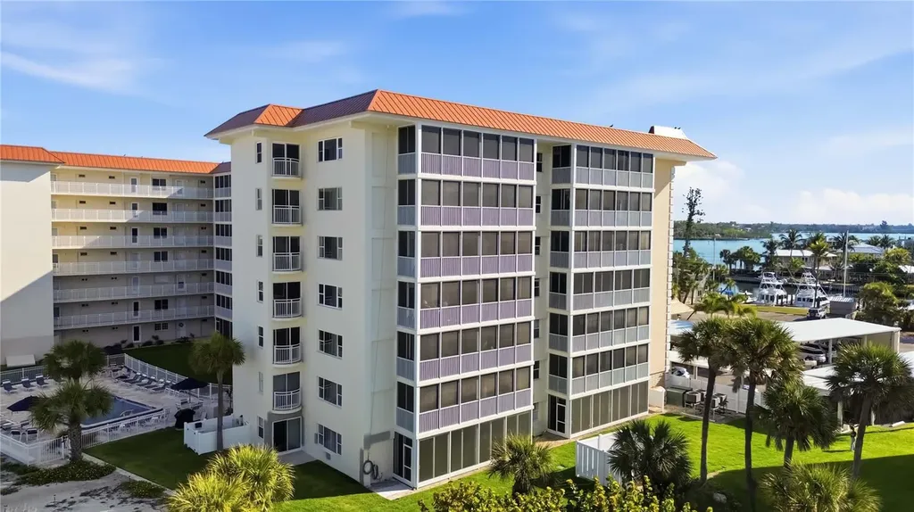 1150 Tarpon Center Drive Venice FL 34285