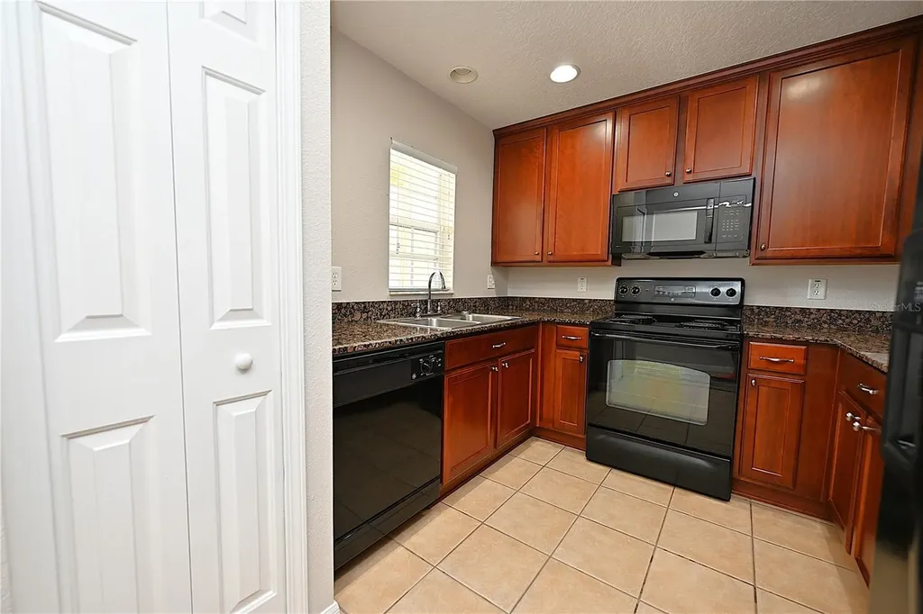 5360 River Rock Road Lakeland FL 33809
