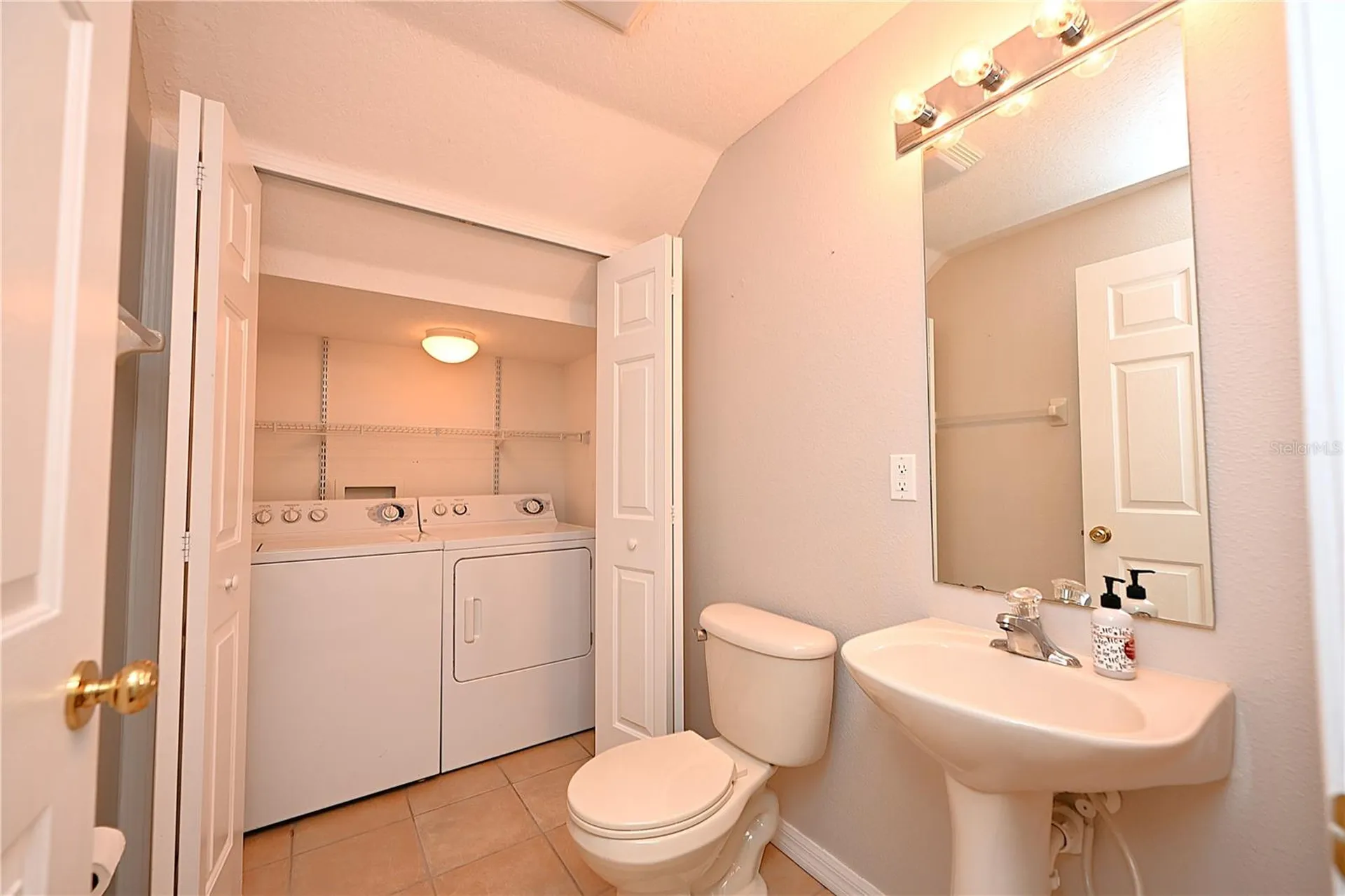 5360 River Rock Road Lakeland FL 33809